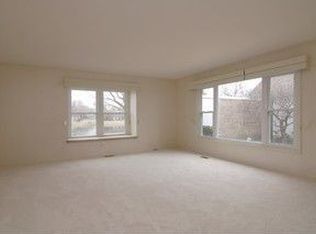 2 Auburn, Rolling Meadows, IL 60008