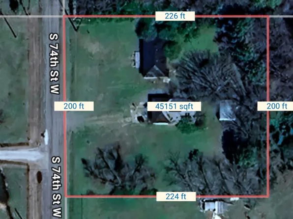 220 S 74th St W, Muskogee, OK 74401