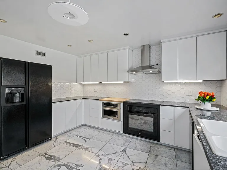 8009 Caminito Gianna — Photo 12