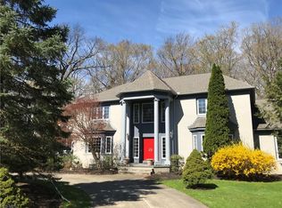 1780 Carriage Pl, Gates Mills, OH 44040