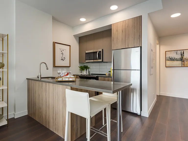 510 12th Ave SW — Photo 20