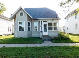 1504 4th St, Fulton, IL 61252