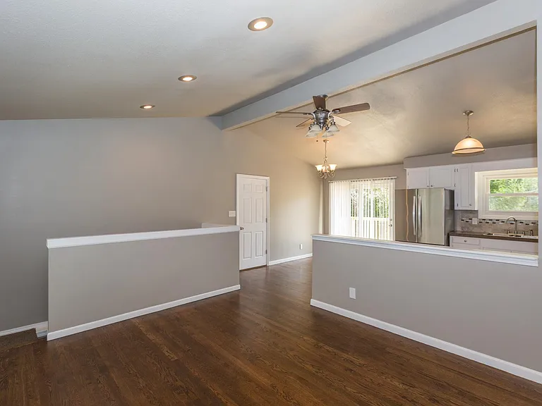 7001 NW Coronado St — Photo 27