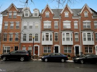 162 Martin Ln, Alexandria, VA 22304