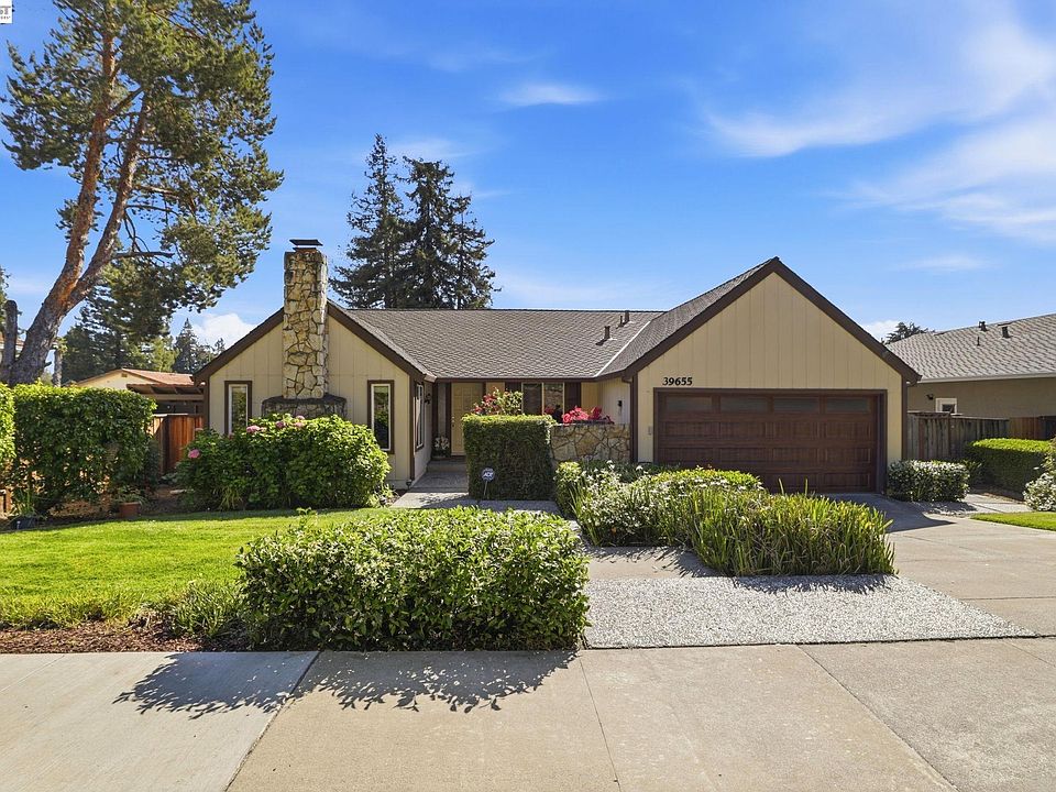 1st image of 39655 Canyon Heights Dr
