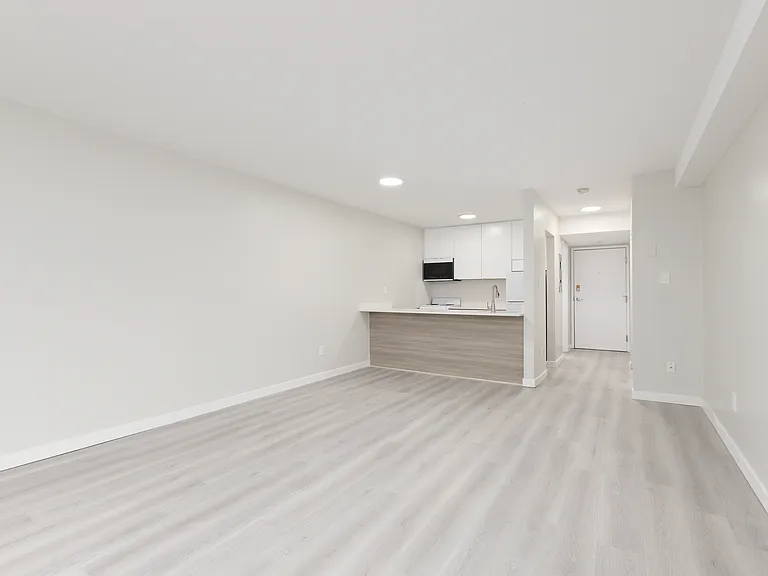 1777 Frances St — Photo 30