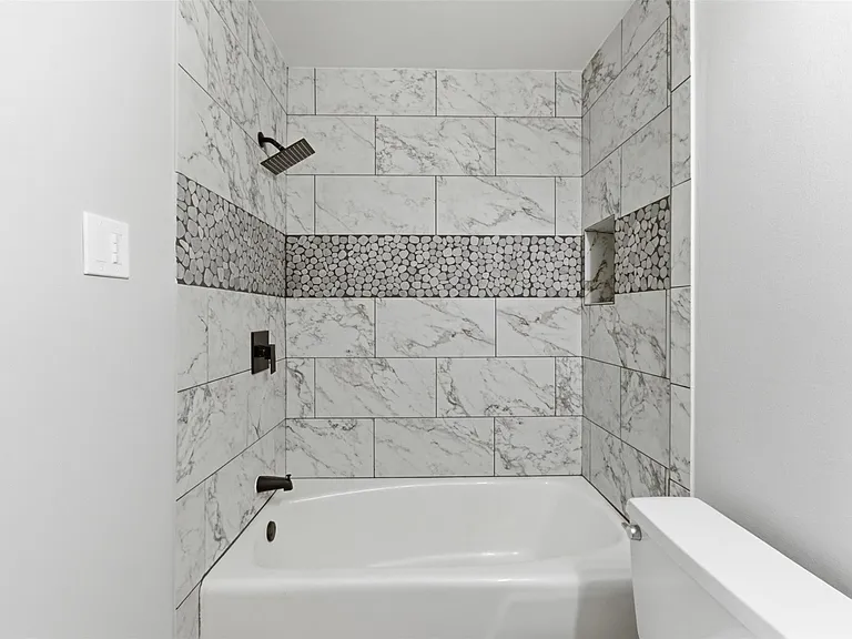 8614 Oakford Dr — Photo 31