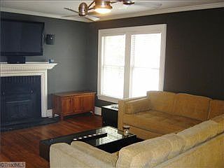 2nd image of 407 Mayflower Dr