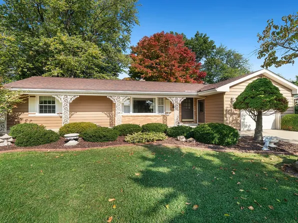 310 Barbara St, Mount Morris, IL 61054