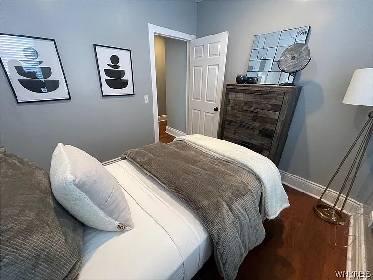 1115 Delaware Ave #1 — Photo 28