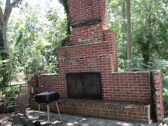 3rd image of 501 Orange St
