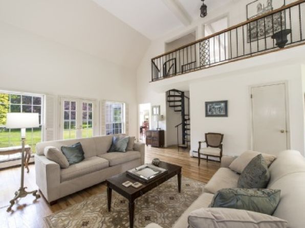 (undisclosed Address)