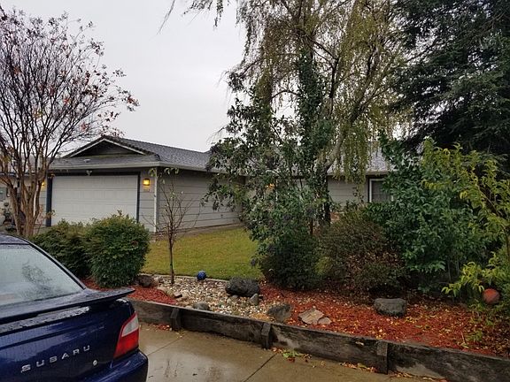 2nd image of 1062 Aspen Dr
