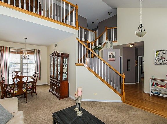 4th image of 190 Buckingham Dr