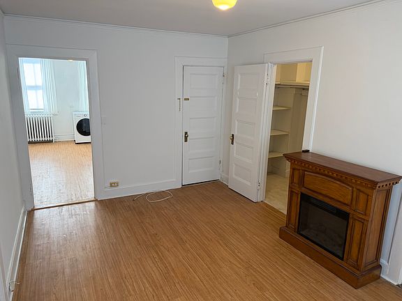 5th image of 20 Bruce Park Ave #3WF