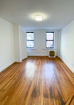 Rented by Kahen Properties | media 1