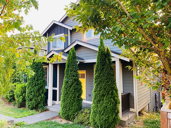 4th image of 16107 1st Ave NE