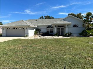 1017 Gardenia St, Lake Placid, FL 33852