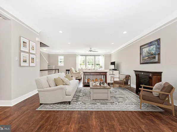 759 Cobbler Pl #759, Gaithersburg, MD 20877