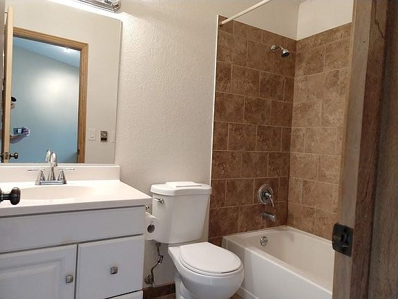 4th image of 34 Stone Creek Dr