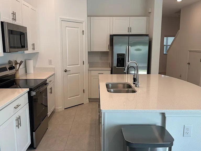9024 Driven Snow St — Photo 5