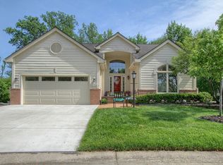 47825 Lake View Ct, Northville, MI 48168