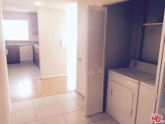3rd image of 2121 S Bentley Ave APT 204