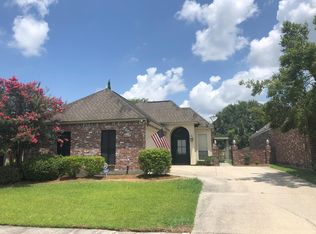 10225 Springvalley Ave, Baton Rouge, LA 70810