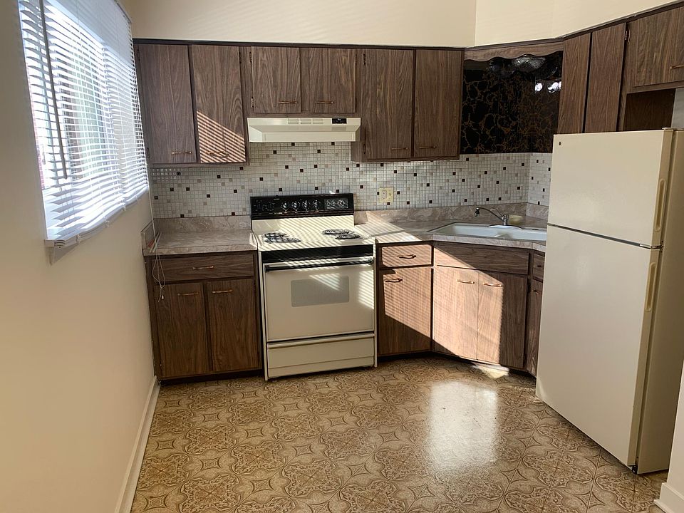 1st image of 10600 S Kilpatrick Ave #1