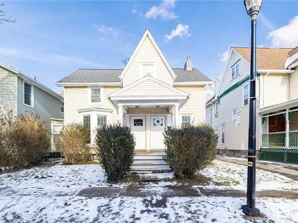 8 Brighton St, Rochester, NY 14607