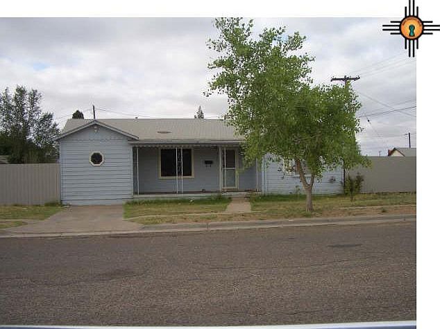 1st image of 409 W University Dr