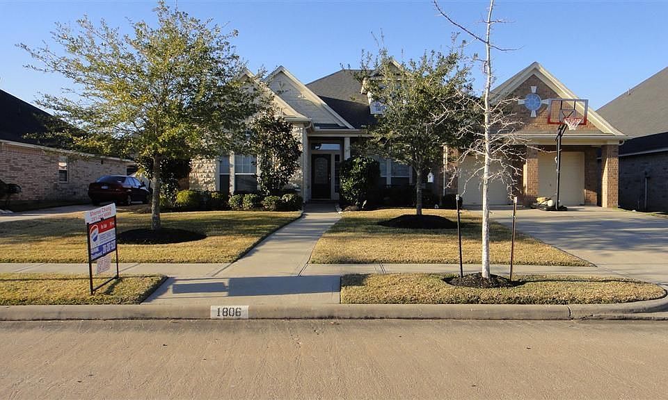 1st image of 1806 Lake Arrowhead Dr