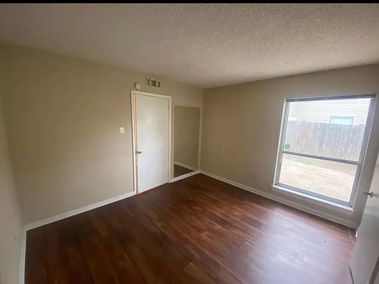 6705 Majestic Oak Pl #1 — Photo 4