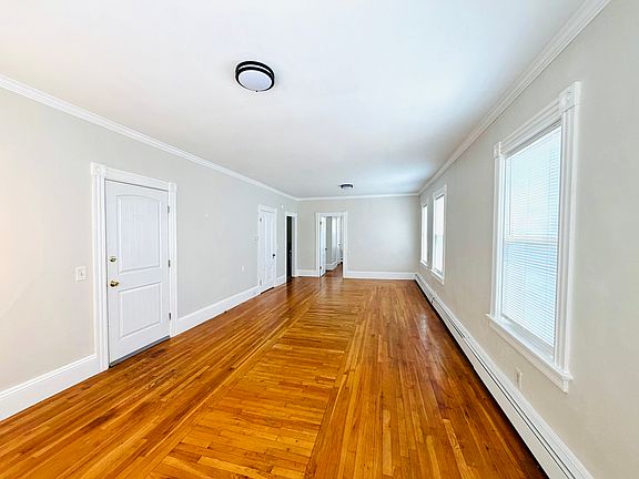 2nd image of 204 Woodbine St APT 1