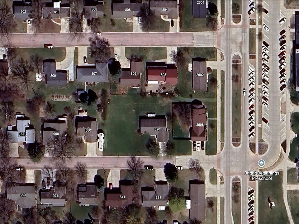 1st image of 840 27th St