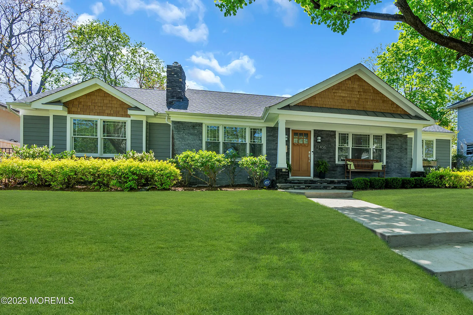 1406 4th Avenue photo 1