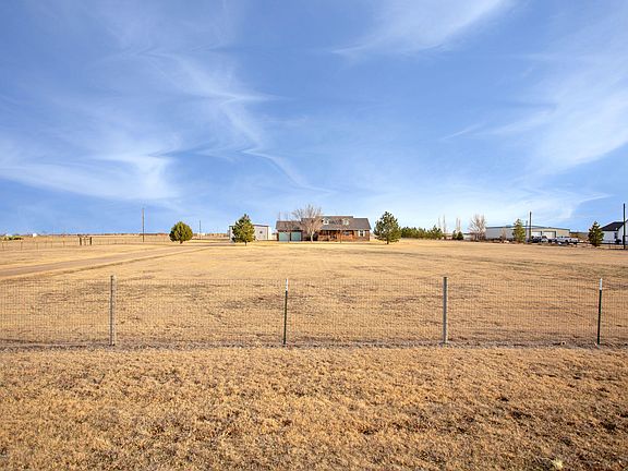 3rd image of 8451 Plantation Dr