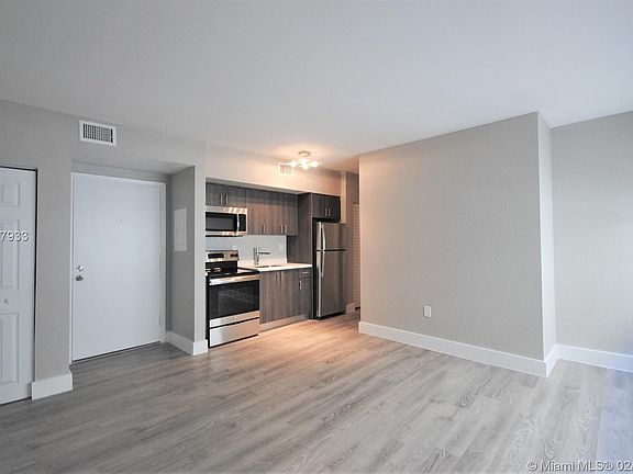 2nd image of 1228 Drexel Avenue # Second Floor