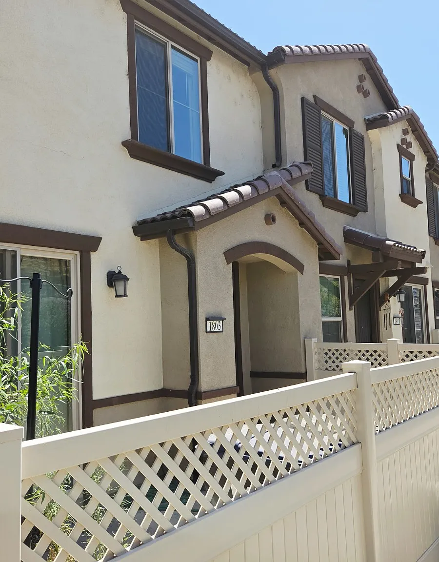3 bed, 2.5 bath, 1600 sqft, $2,850 — Photo 1