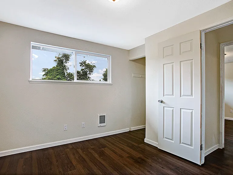 2306 N St NE — Photo 13