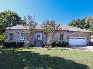 315 Forest Ridge Dr, Paducah, KY 42003