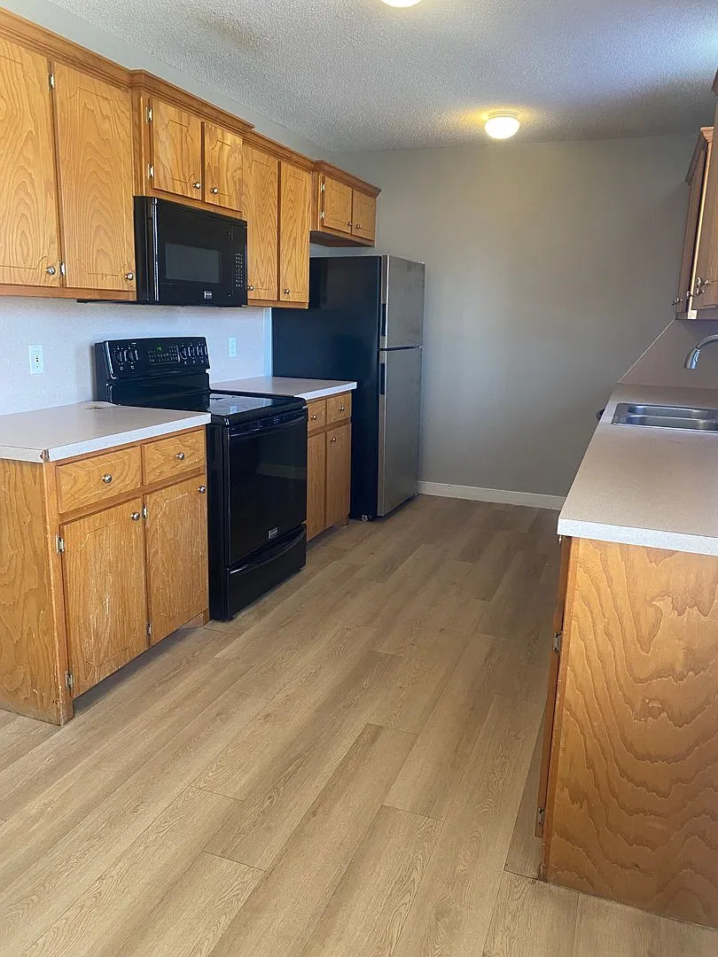 3-Bedroom Corner Lot Home with 2-Car Garage — Photo 2