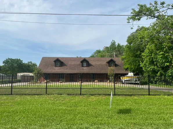 4915 Holly Ave, Pasadena, TX 77503