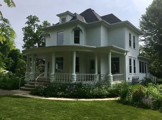 17 Bridge St, Mazomanie, WI 53560