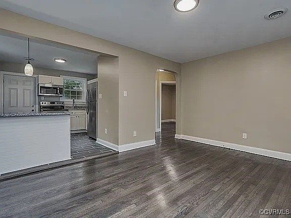 3rd image of 4607 Eastover Ave