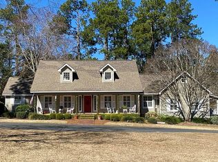 115 Pate St, Swainsboro, GA 30401