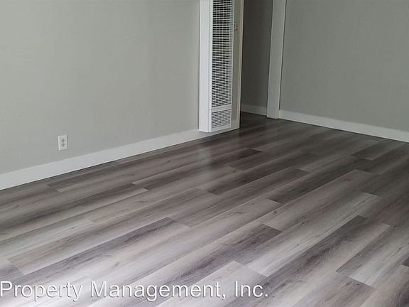 2nd image of 4327 Elm Ave APT 1
