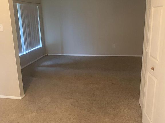 3rd image of 80 Cedarwood Ct