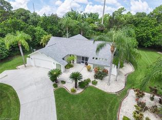 20636 Charing Cross Cir, Estero, FL 33928