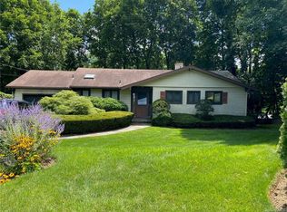 57 Stonewall Cir, White Plains, NY 10607